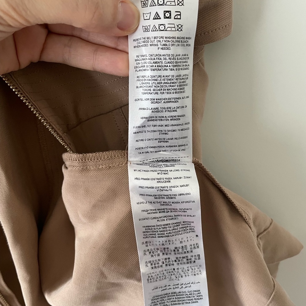 NWT - GUESS Sleeveless Utility Dress — Size XS - Picture 6 of 10